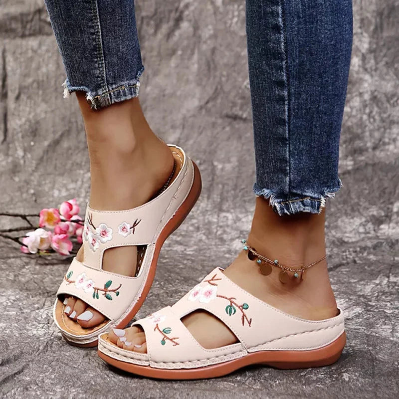 Women Embroidery Slide Sandals Vintage Embroidery Design PU Leather Slipper Gift for Christmas Birthday New Year