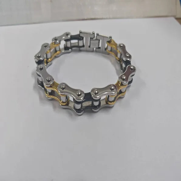 Cross-border European and American non-fading men's stainless steel trendy rock and roll bike motorcycle bracelet
