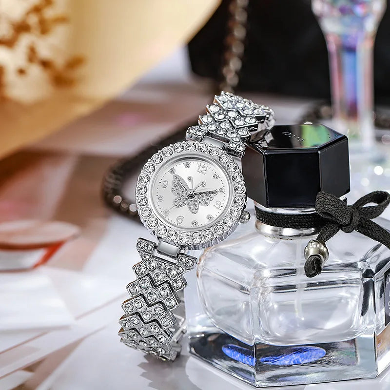 Fashion Roman pattern diamond inlaid women's watch quartz watch bracelet women's watch