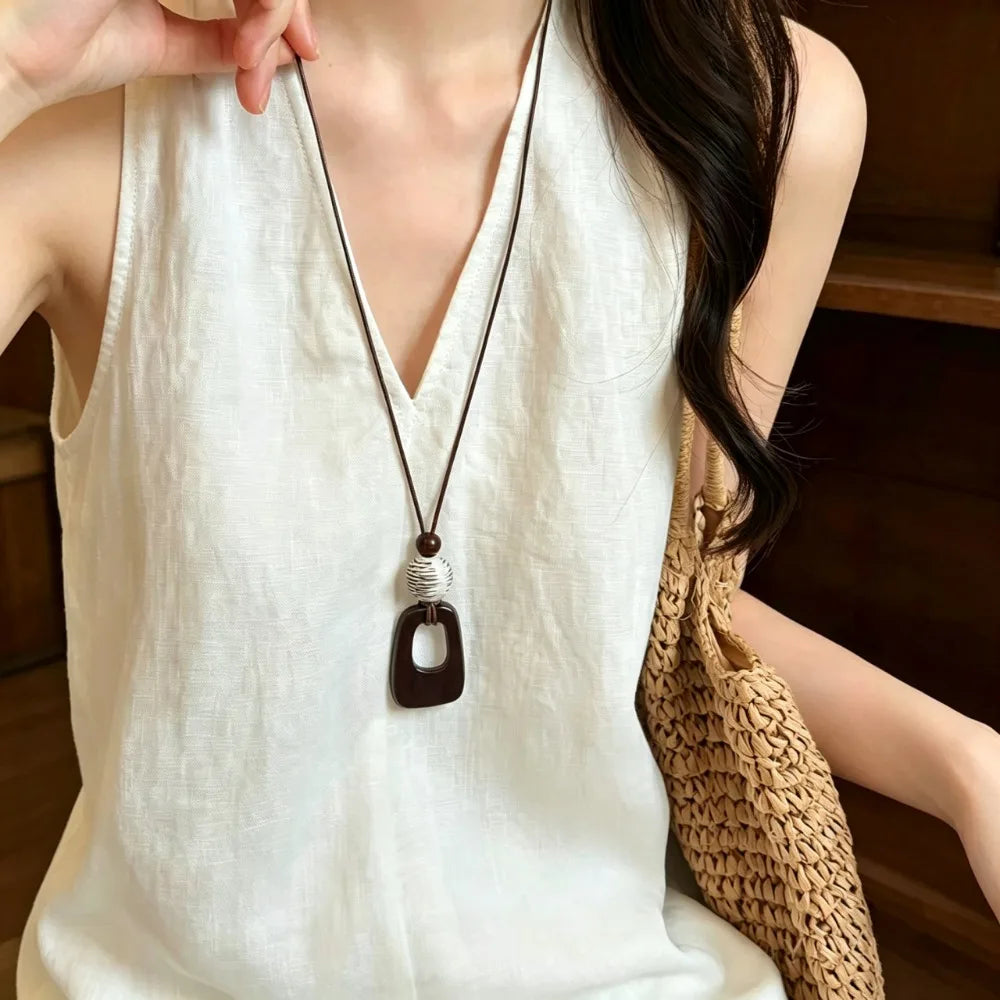 Playful Dopamine Colorful Heart Rice Bead Necklace for Women Trendy Charm Circular Resin Long Pendant Daily Wear Jewelry