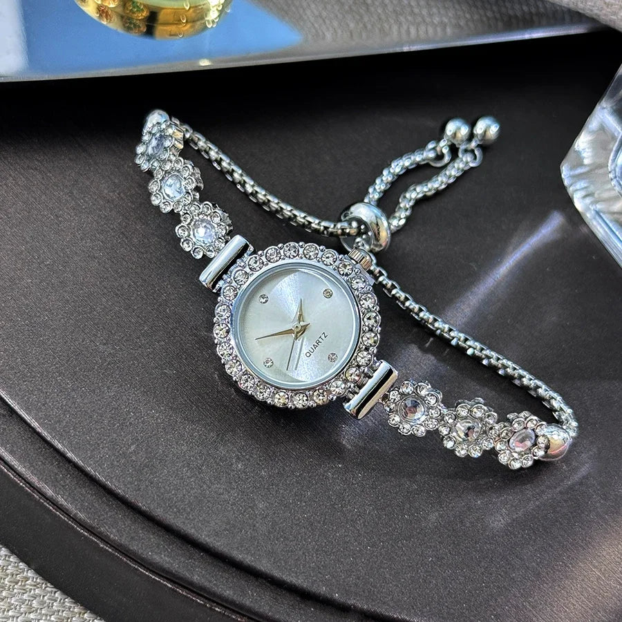 Fashion Rhinestone Women Watches Diamond Flowers Bracelet Ladies Quartz Wristwatch