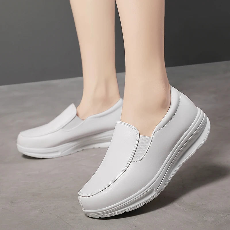 New Nurse Shoes for Women, Soft Sole, Breathable, Long-Term Standing Without Tiring Feet, Non-Slip, Small White Flat Sole, Speci