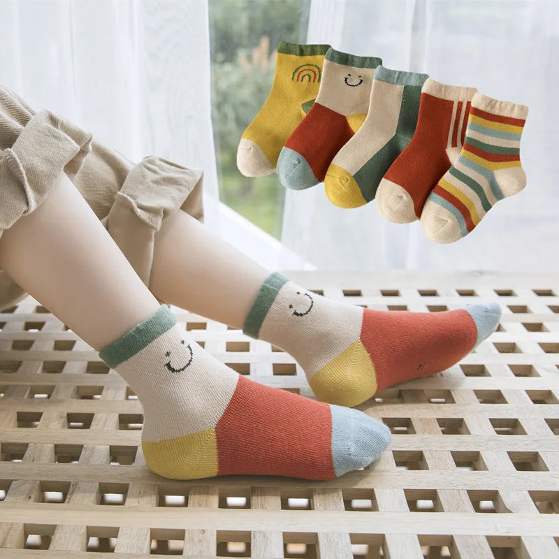 Cartoon Rainbow Striped Ankle Socks for Girls Kids - Spring Autumn Cotton Student Sports Socks Trendy Unisex Toddler Socks 4-12
