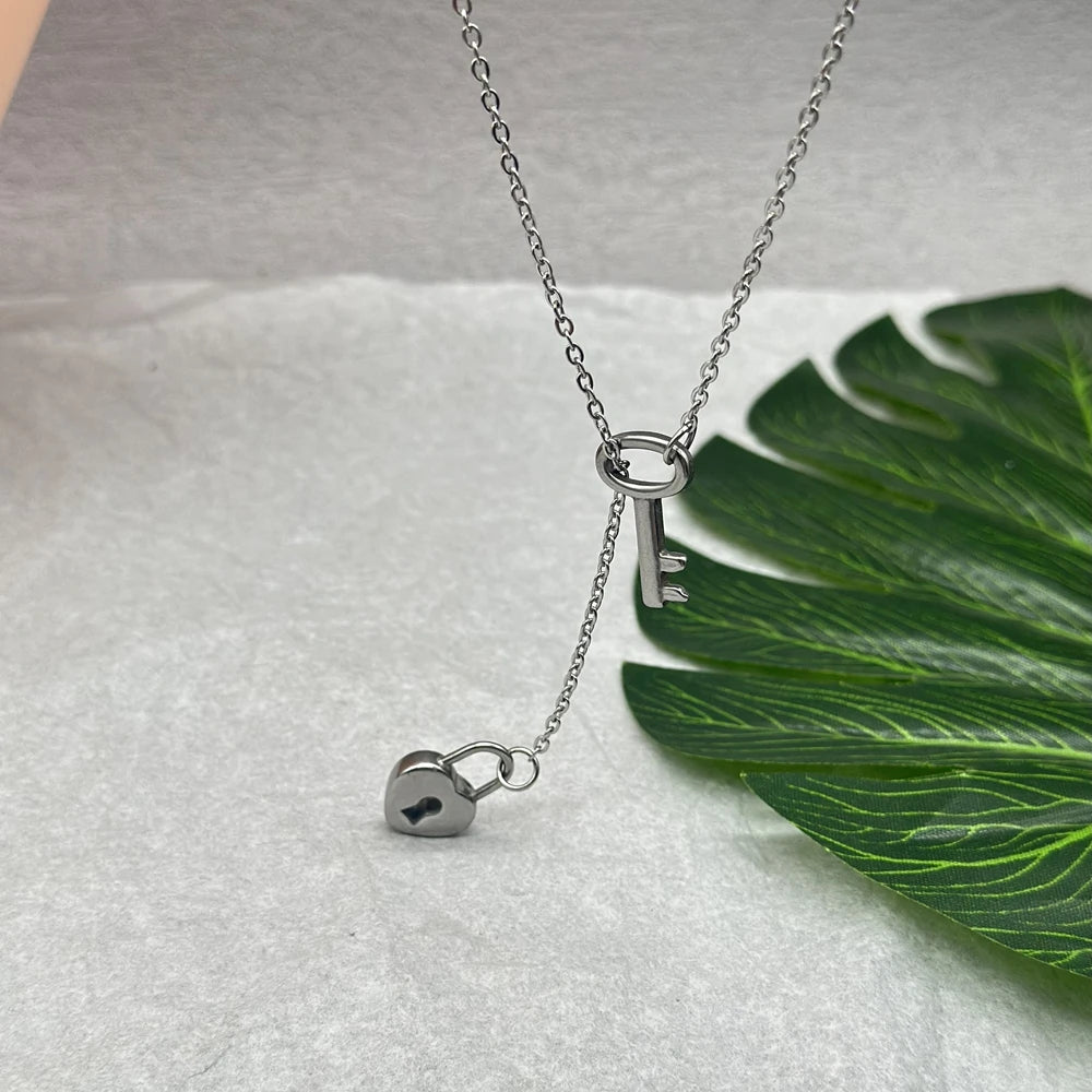 Key to My Heart Lock and Key Lariat Necklace Stainless Steel Dainty Love Padlock Key Y Necklace Valentine Necklace Gift for Her