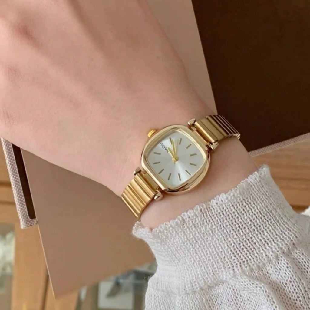 Women's Stainless Steel Strap, Artistic and Versatile Retro Quartz Watch