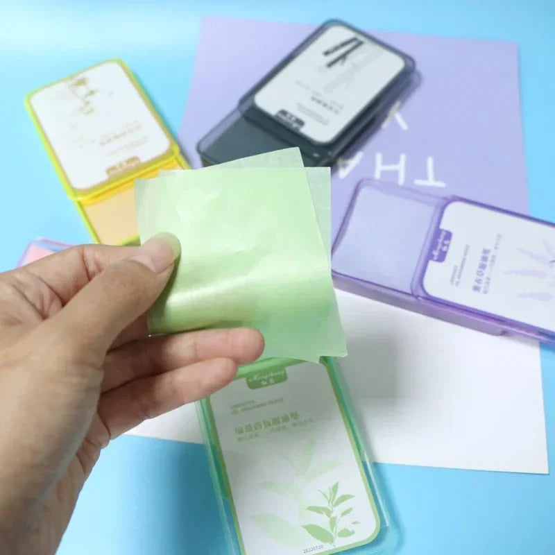 Scented Oil Blotting Paper 300 Sheets Bamboo Charcoal Green Tea Portable Boxed for Facial Shine Removal