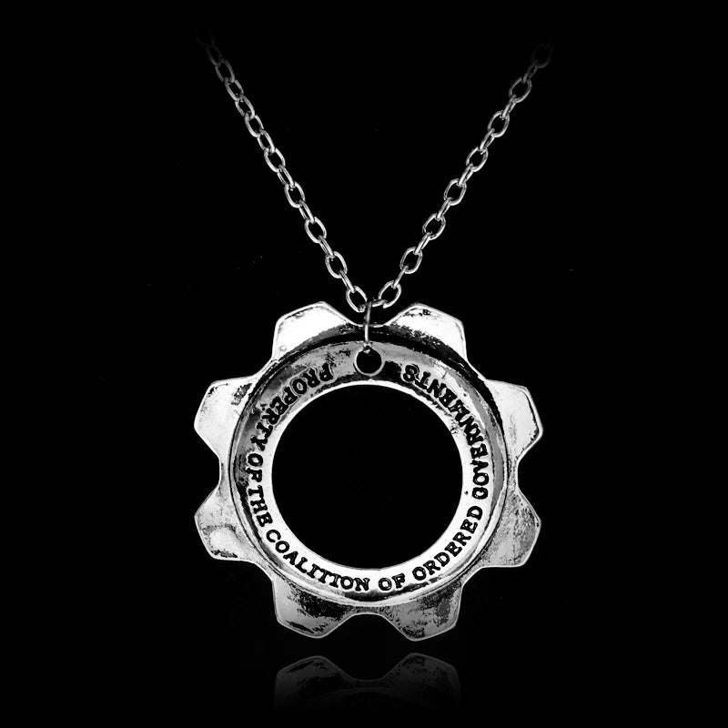 Punk War Machine Pendant Necklace for Men Sport Stainless Steel Reaction Furnace Keychain Metal Slivery Cool Jewelry Accessories