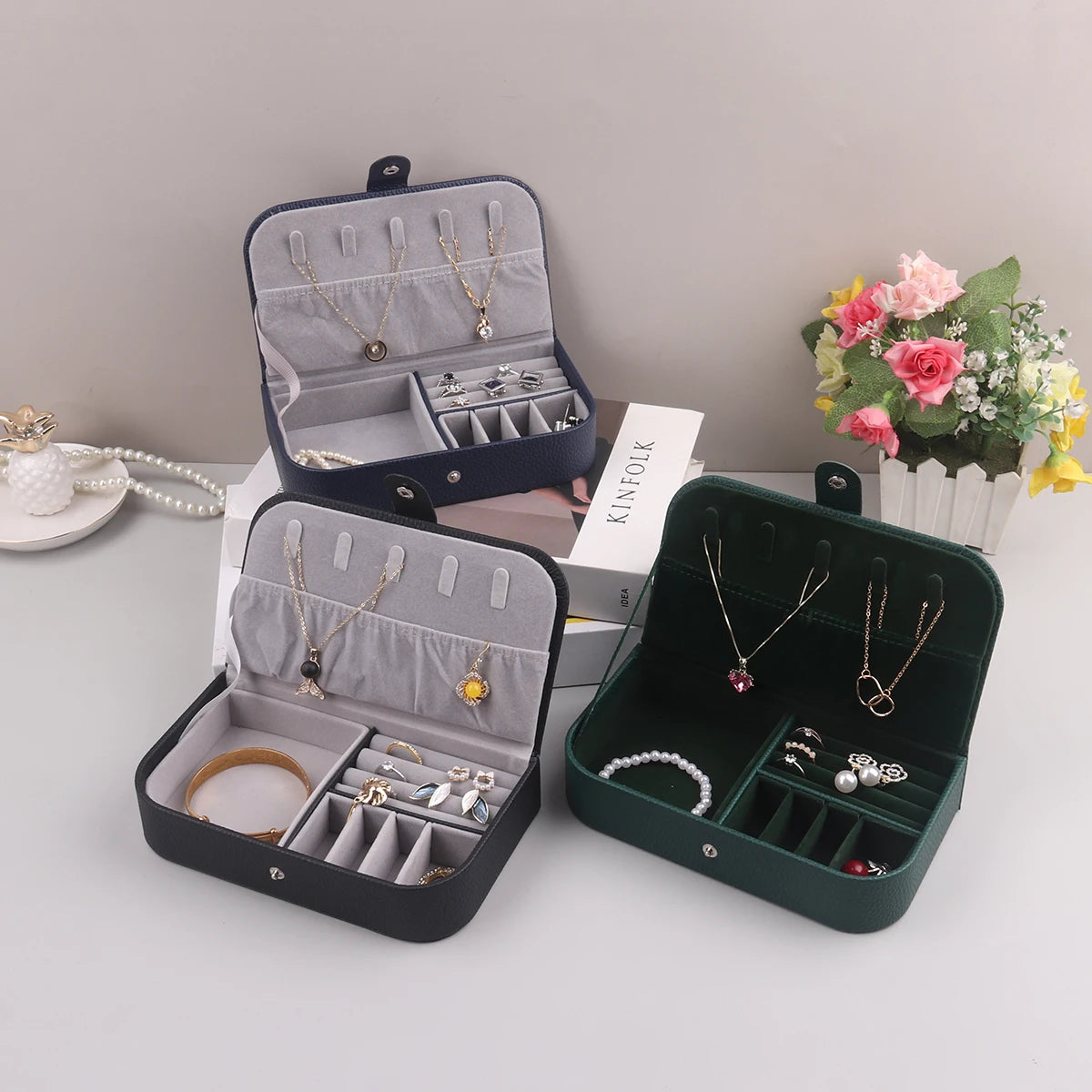 2024 Portable Jewelry Box Jewelry Organizer Display Travel Jewelry Case Boxes Button Leather Storage Chenille Jewelers Joyero