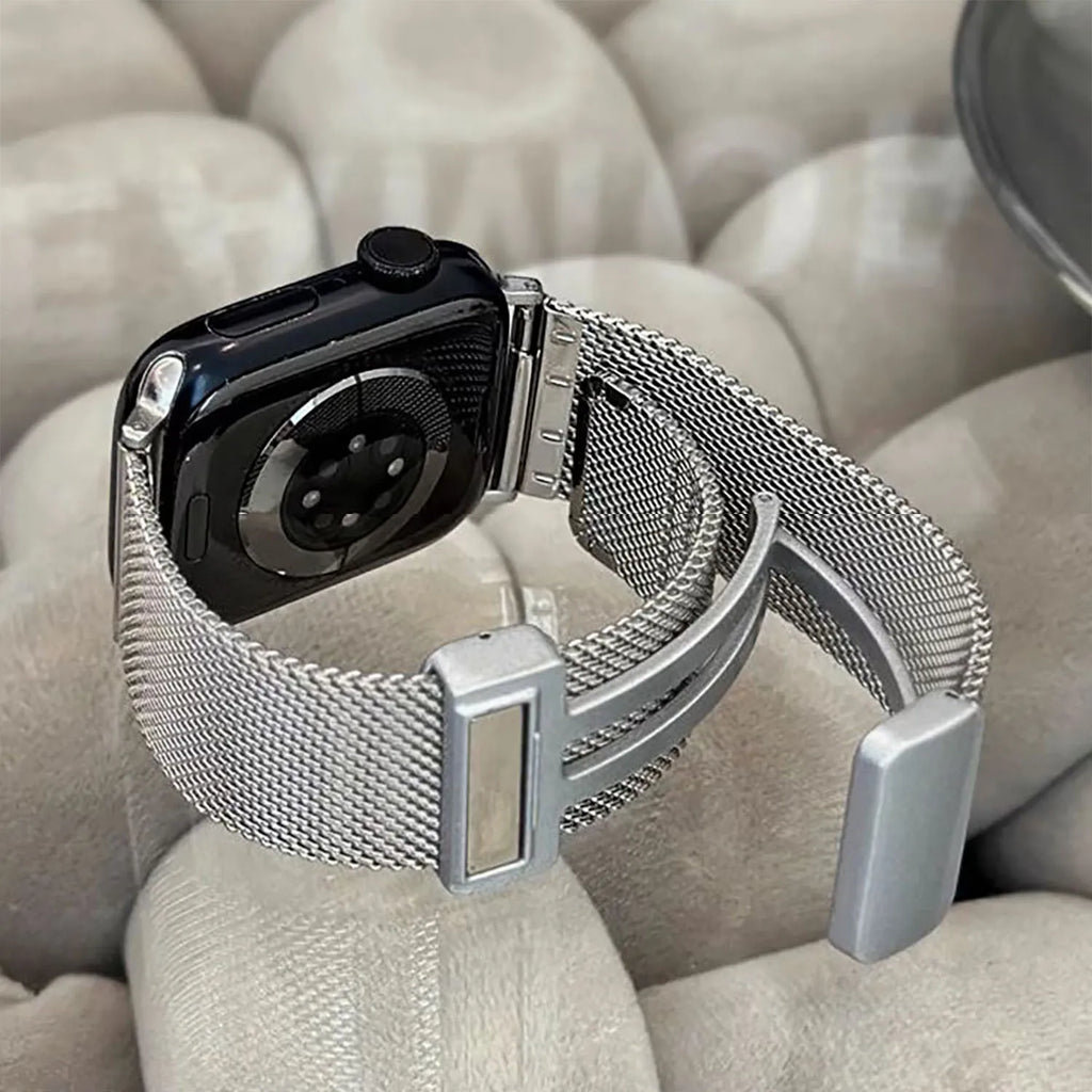 Magnetic Strap For Apple Watch Ultra 49mm Band 44mm 45mm 40mm 41mm 42mm 38mm Stainless Steel Bracelet iWatch Series 7 8 se 6 5 3