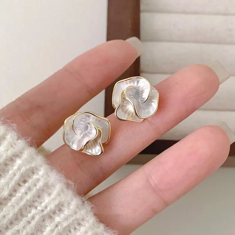 Delicate Camellia Stud Earring For Women Unique Flower Design Ear Stud Temperament White Earrings Daily Jewelry Gifts C