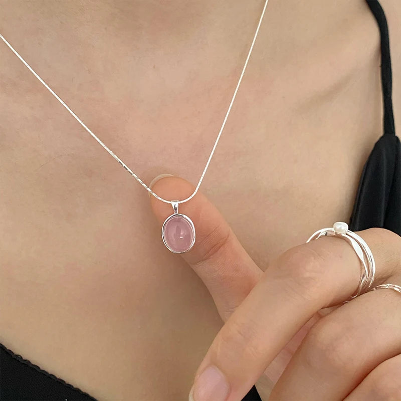 925 Sterling Silver Pink Crystal Moonstone Necklace For Women Fashionable And Simple Oval Pendant Collarbone Chain Party Jewelry