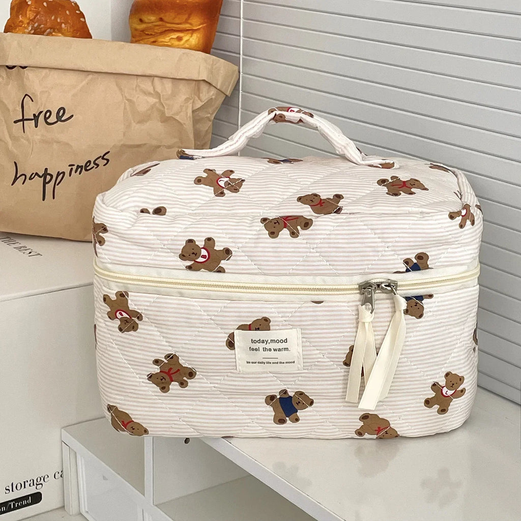 1pc Quilted Bear Cute Makeup Bag Floral Cosmetic Bag Women Girl Travel Toiletry Bag Organizer Cotton Makeup Brushes Storage Case