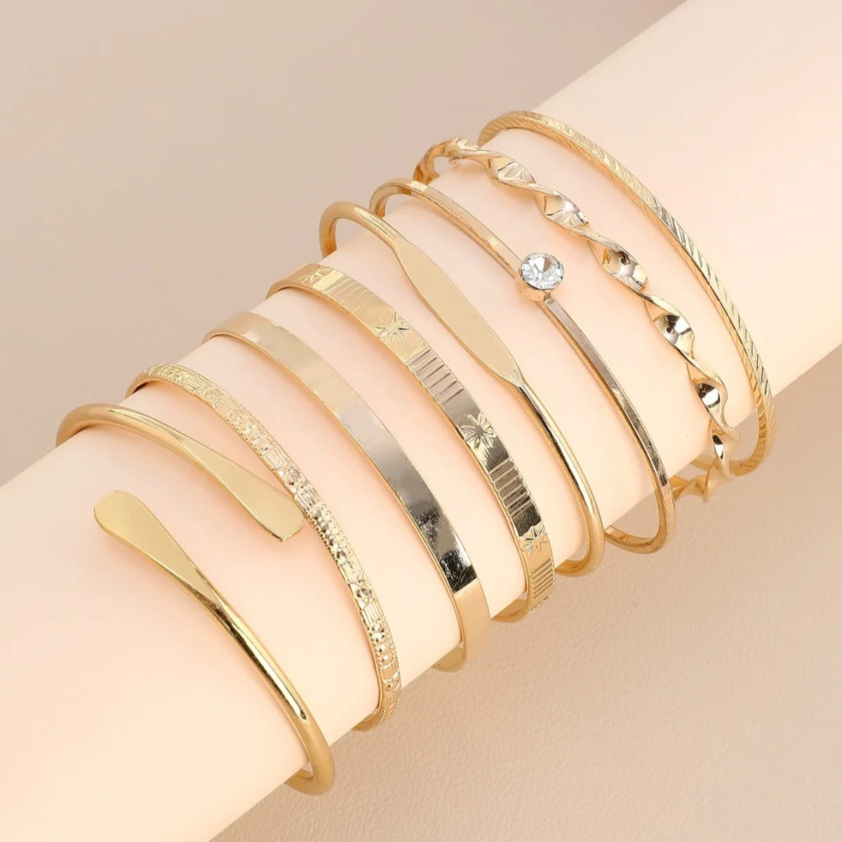 8pcs/set Fahsion Twist Texture Crystal Geometric Bangles Bracelets Set for Women Statement Jewelry Accessories