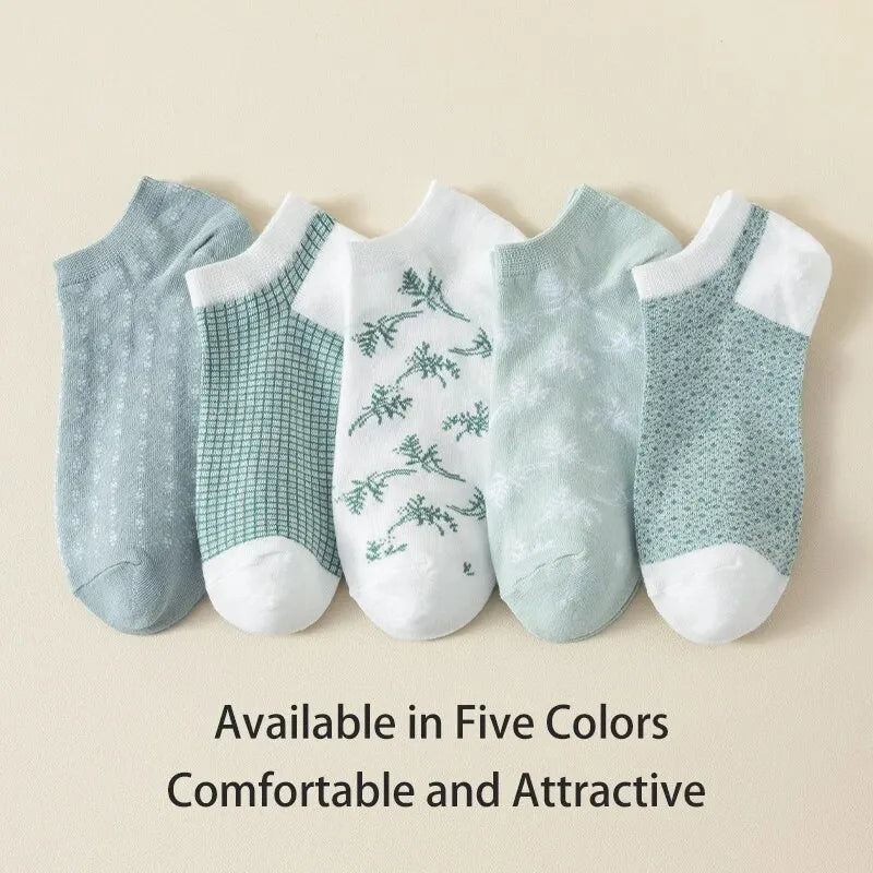 5 Pairs of Women's Spring and Summer Four Seasons One-size Fresh Plaid Sweet Fashion Trend Comfortable College Low-cut Socks