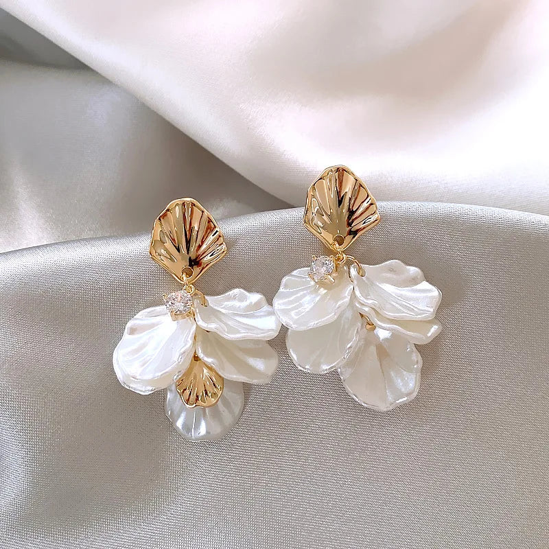 Cross border forest style super fairy temperament sweet handmade design feeling petal earrings factory earrings