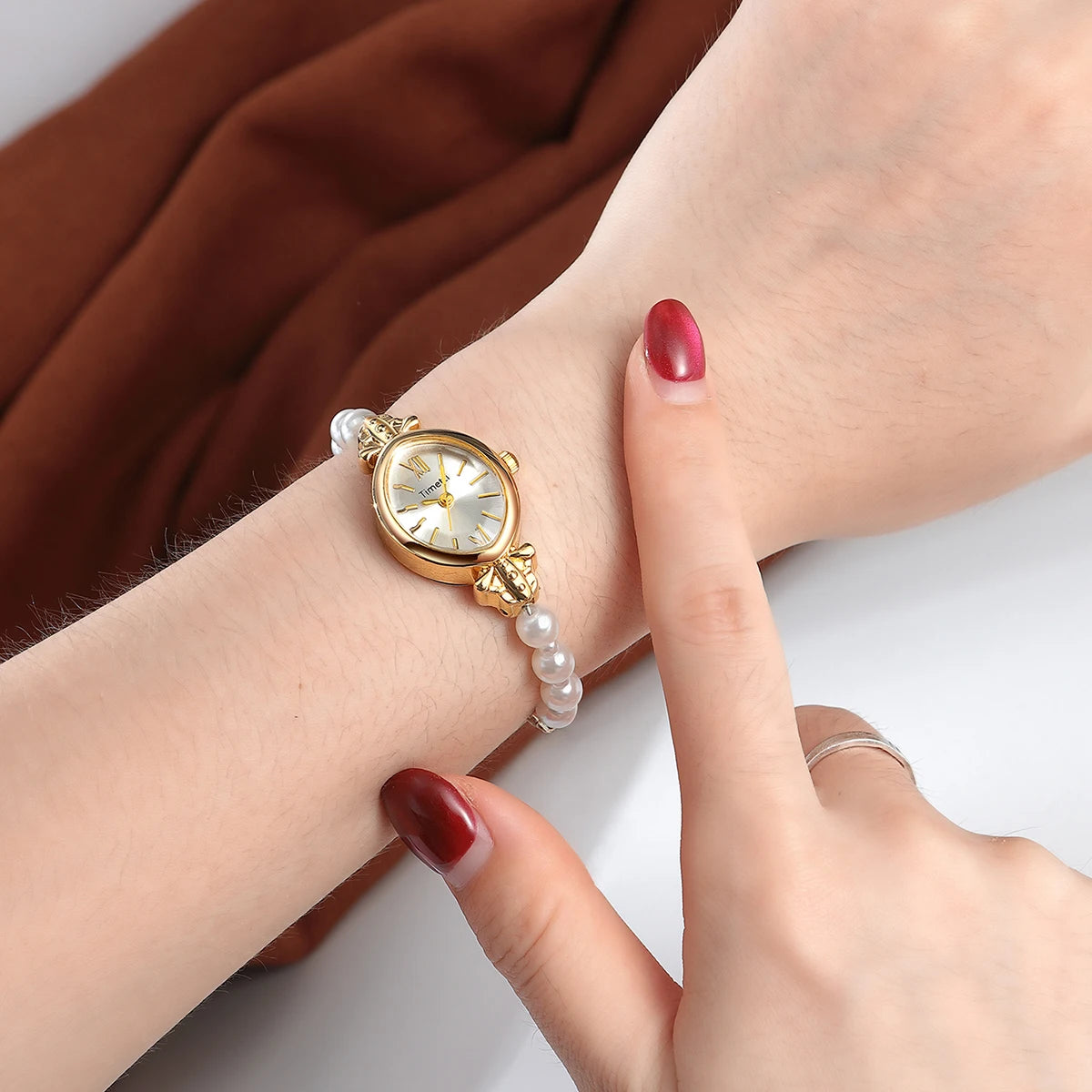 Fashionable, Romantic, Retro, Simple Quartz Movement Watch