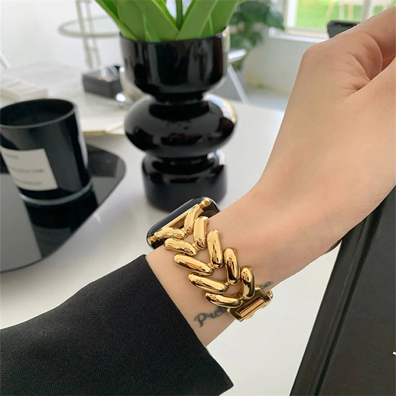 Luxury Love Heart Metal Bracelet For Apple Watch Ultra 49 42 40mm 44 41mm 45mm Band For iWatch 8 7 6 SE 4 5 2 3 Women Girl Strap