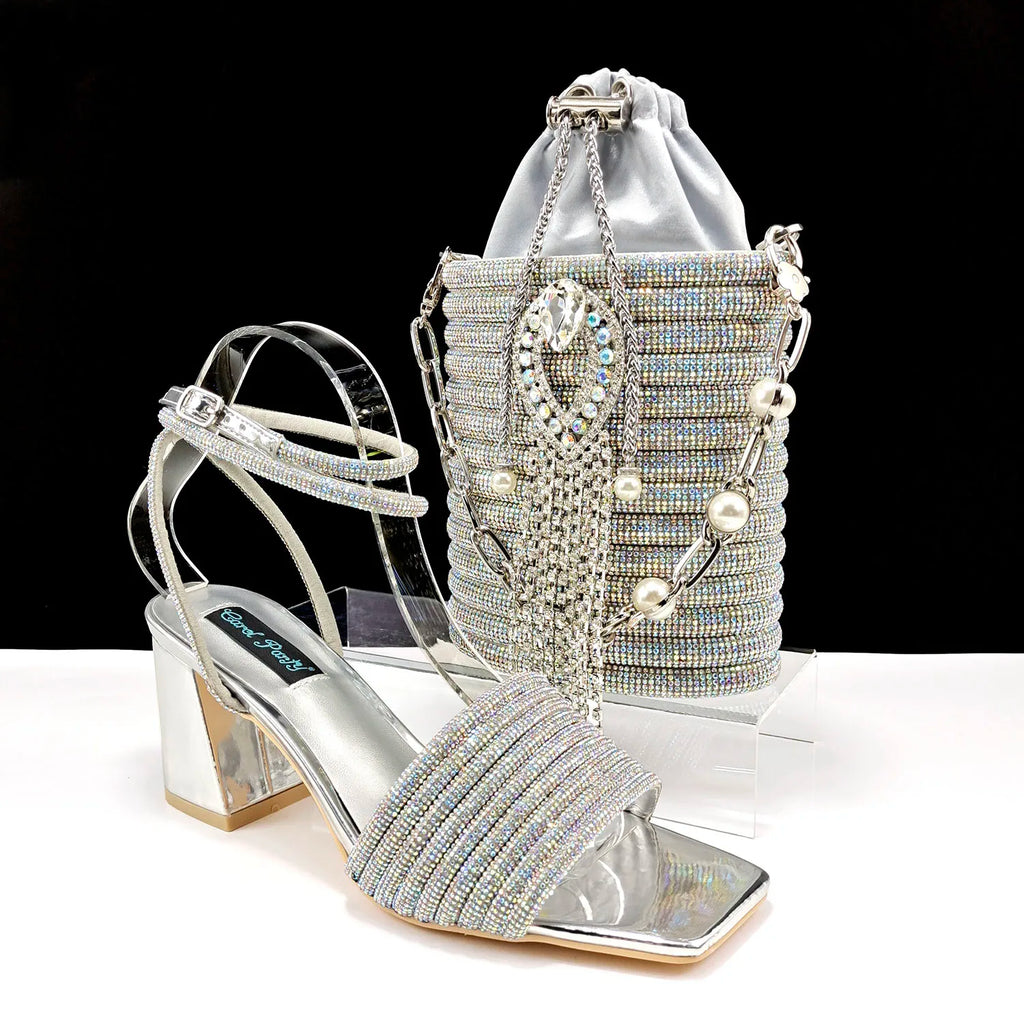 Stylish And Special Olive Bright Bag Match Women's Sandals Set With Big Diamond Tassels And Long And Short Double Chains