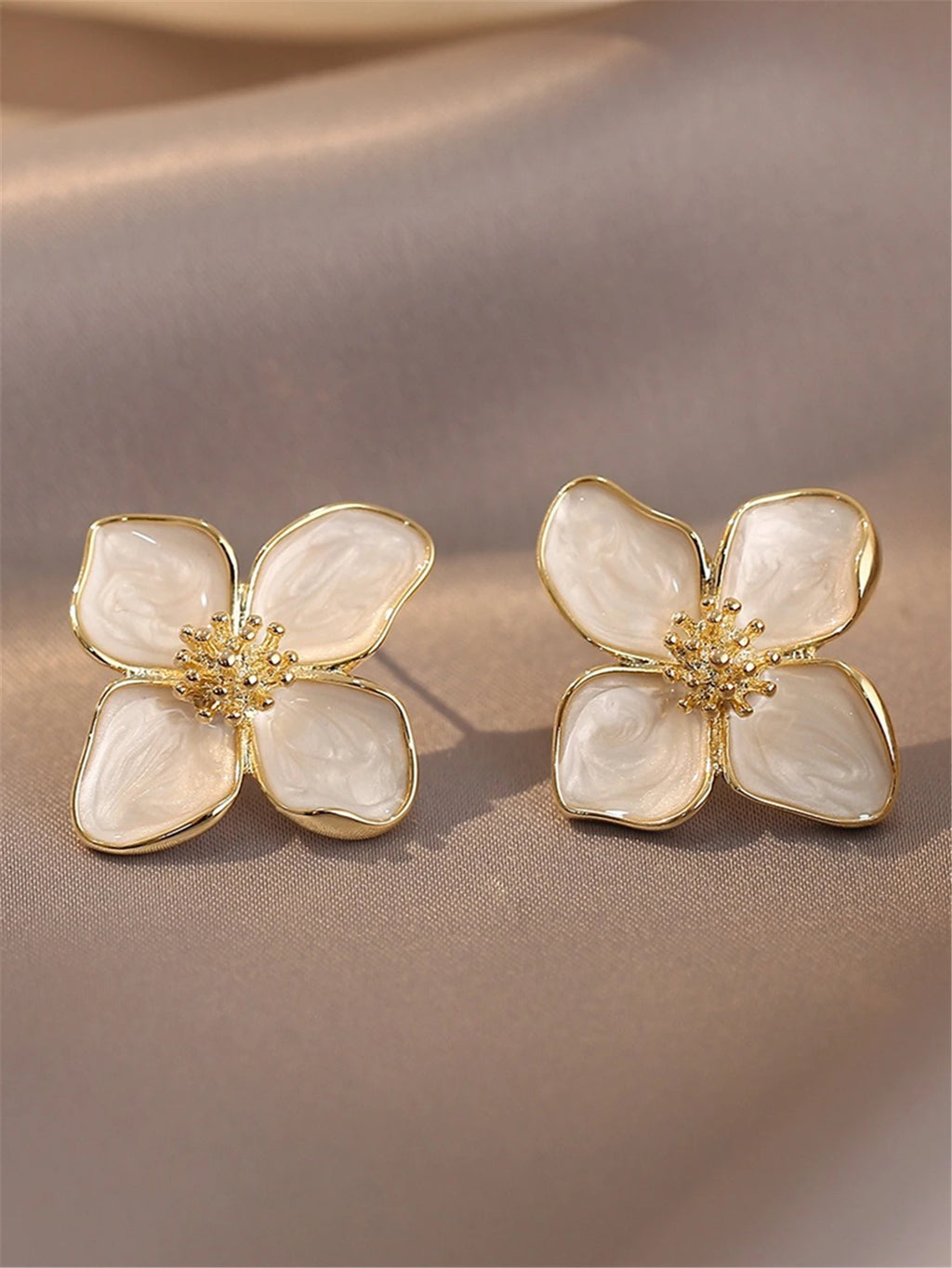 Hibiscus Dropped Glaze Flower Stud Earrings for Women Girl French Ins Vintage 2023 Fashion Korean Wedding Romantic Jewelry Gifts