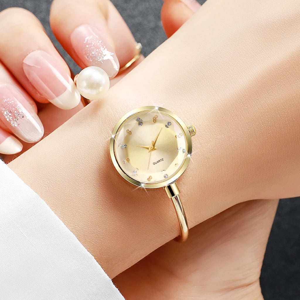 5PCS Elegant Pearl Bracelet Strap Women Watches Jewelry Set Fashion Diamond Dial Wristwatch For Ladies Clock（Without Box）