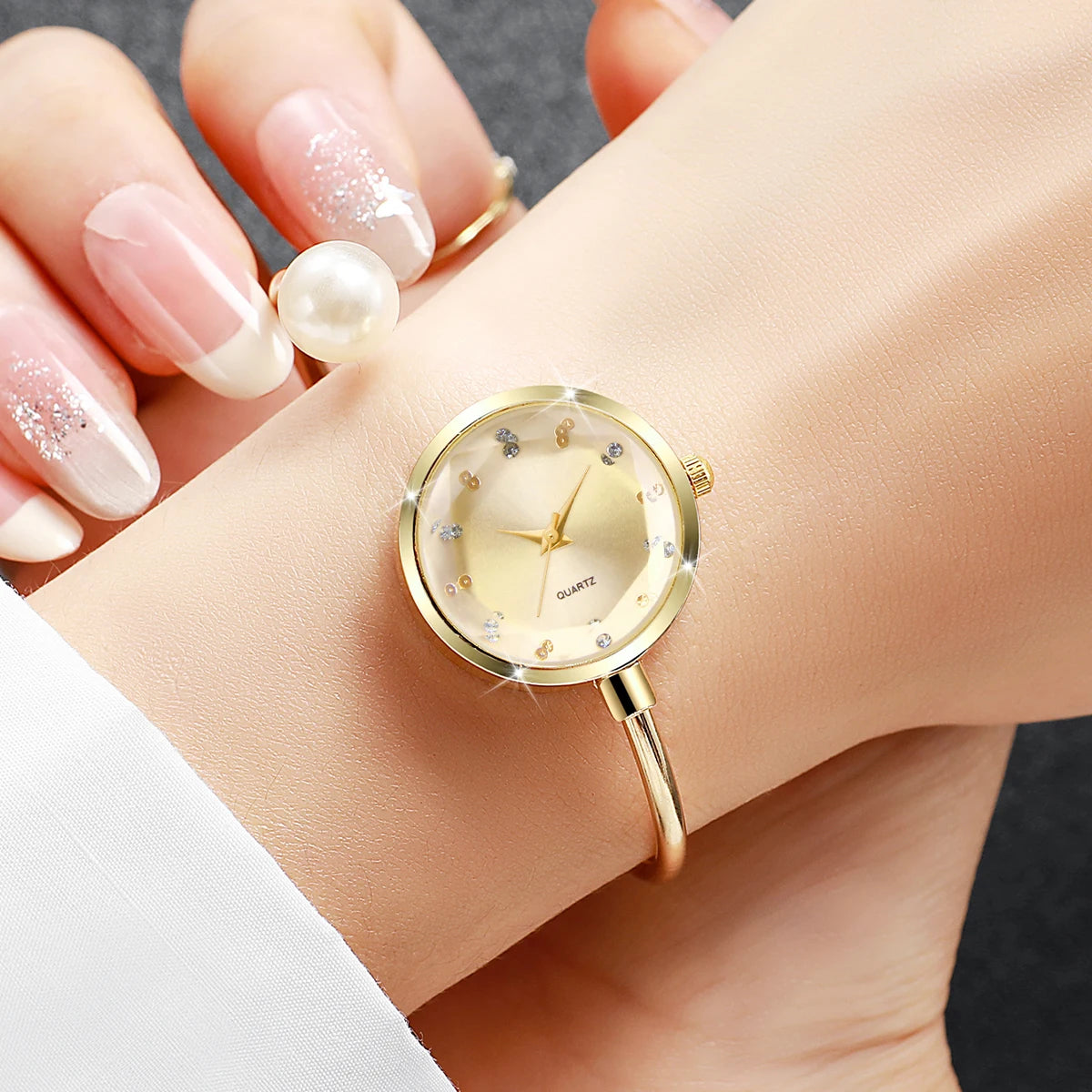 5PCS Elegant Pearl Bracelet Strap Women Watches Jewelry Set Fashion Diamond Dial Wristwatch For Ladies Clock（Without Box）