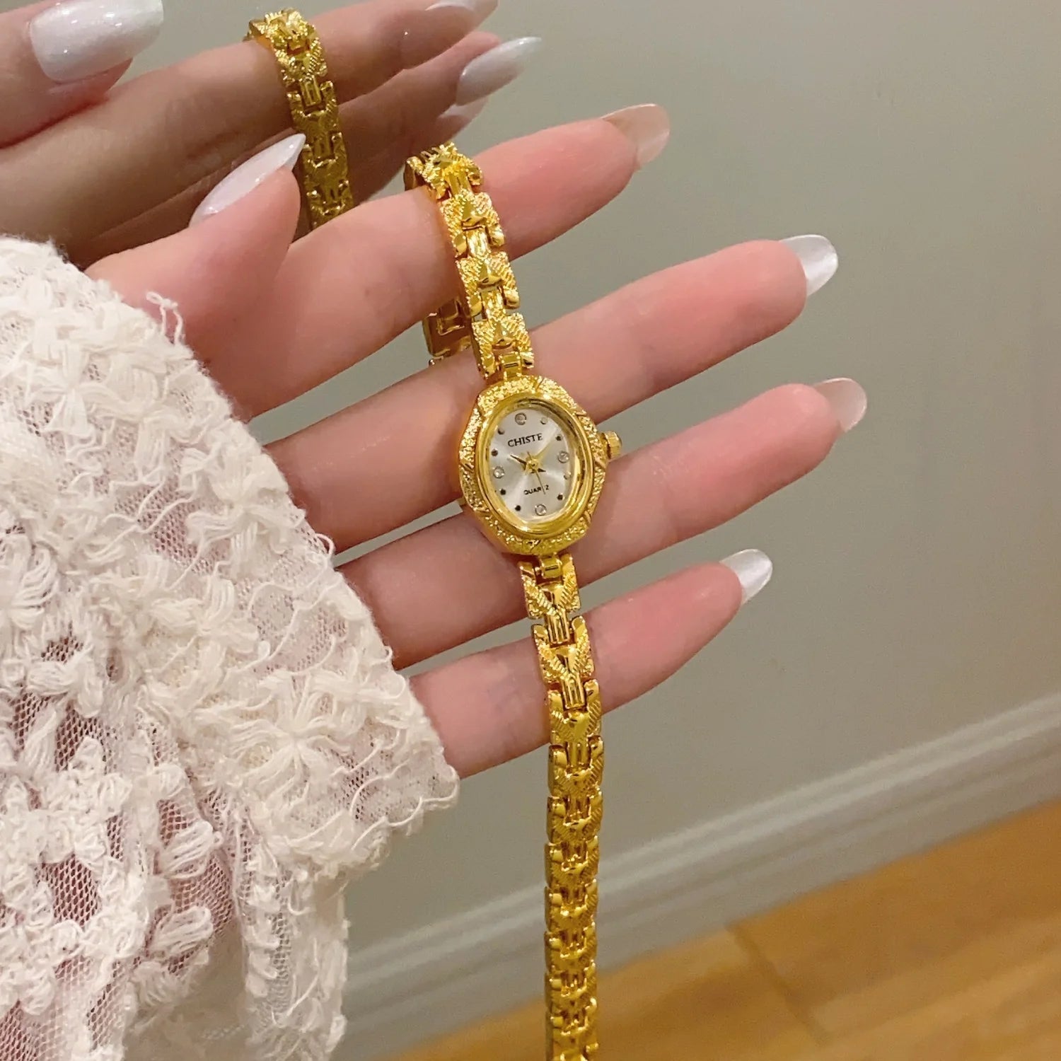 Women Watches Top Brand Luxury Wristwatches Ladies Fashion Gold Bracelet Watch Female Elegant Clock Women Montre Femme