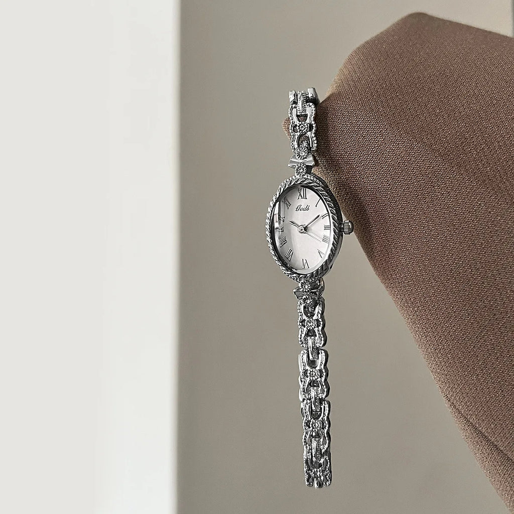Gold Bracelet Watch For Women Fashion and Exquisite High Aesthetic Value Waterproof Versatile Ladies Fashion Quartz Wristwatches