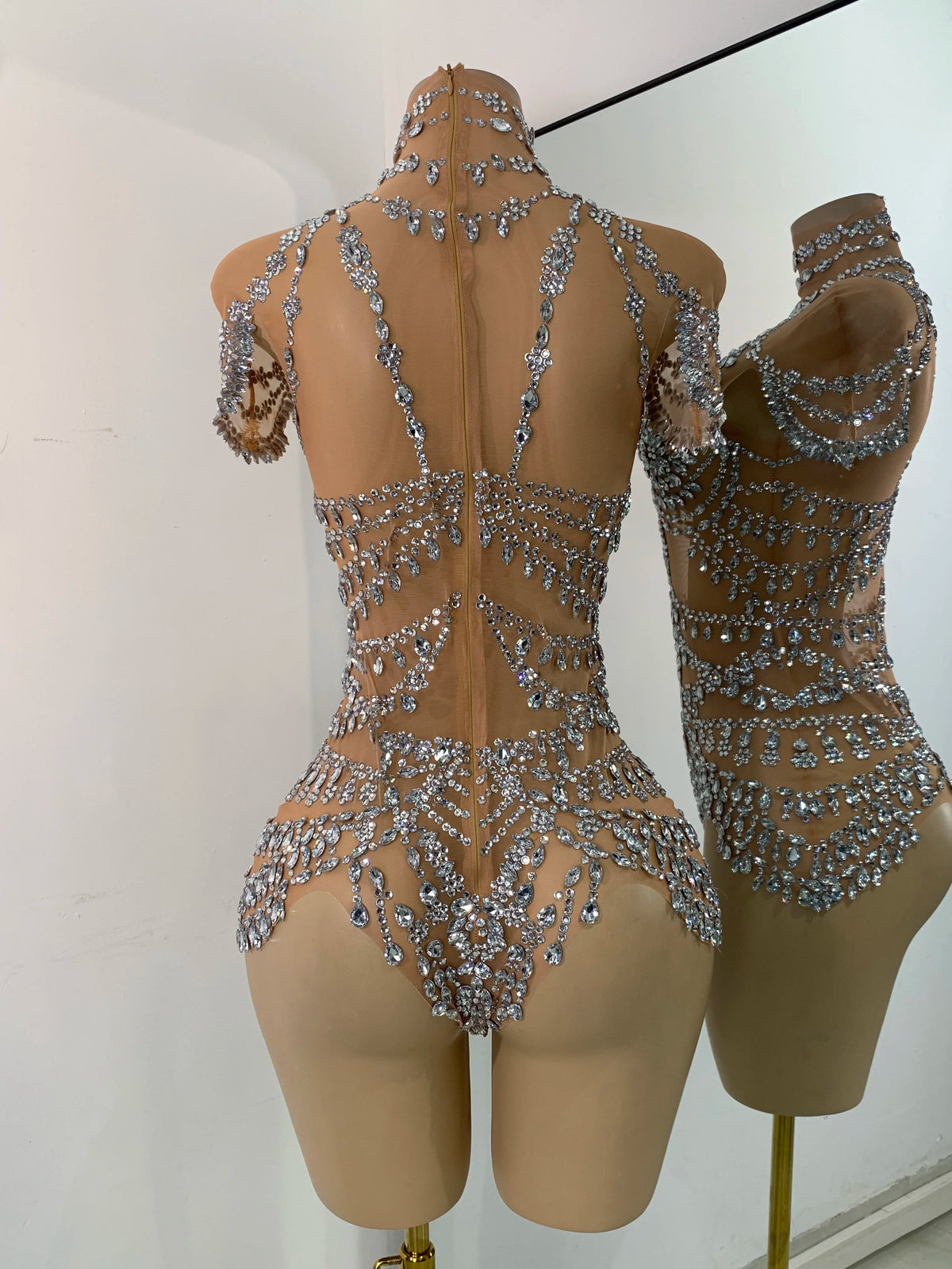 Hot Sale Sparkly Rhinestonnes Mesh Transparent Bodysuit Sexy Women Performance Nightclub Stage Outfit Luxury Festival Costume