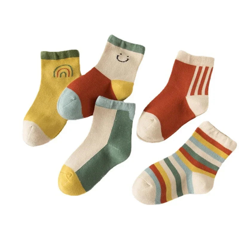 Cartoon Rainbow Striped Ankle Socks for Girls Kids - Spring Autumn Cotton Student Sports Socks Trendy Unisex Toddler Socks 4-12