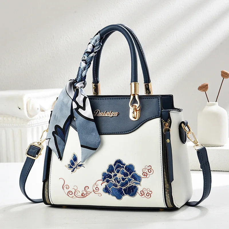 Luxury Brand Designer Women'S Handbag Classic Embroidery Crossbody Bag Large Capacity Shoulder Bag Commuting Tote Bag Women