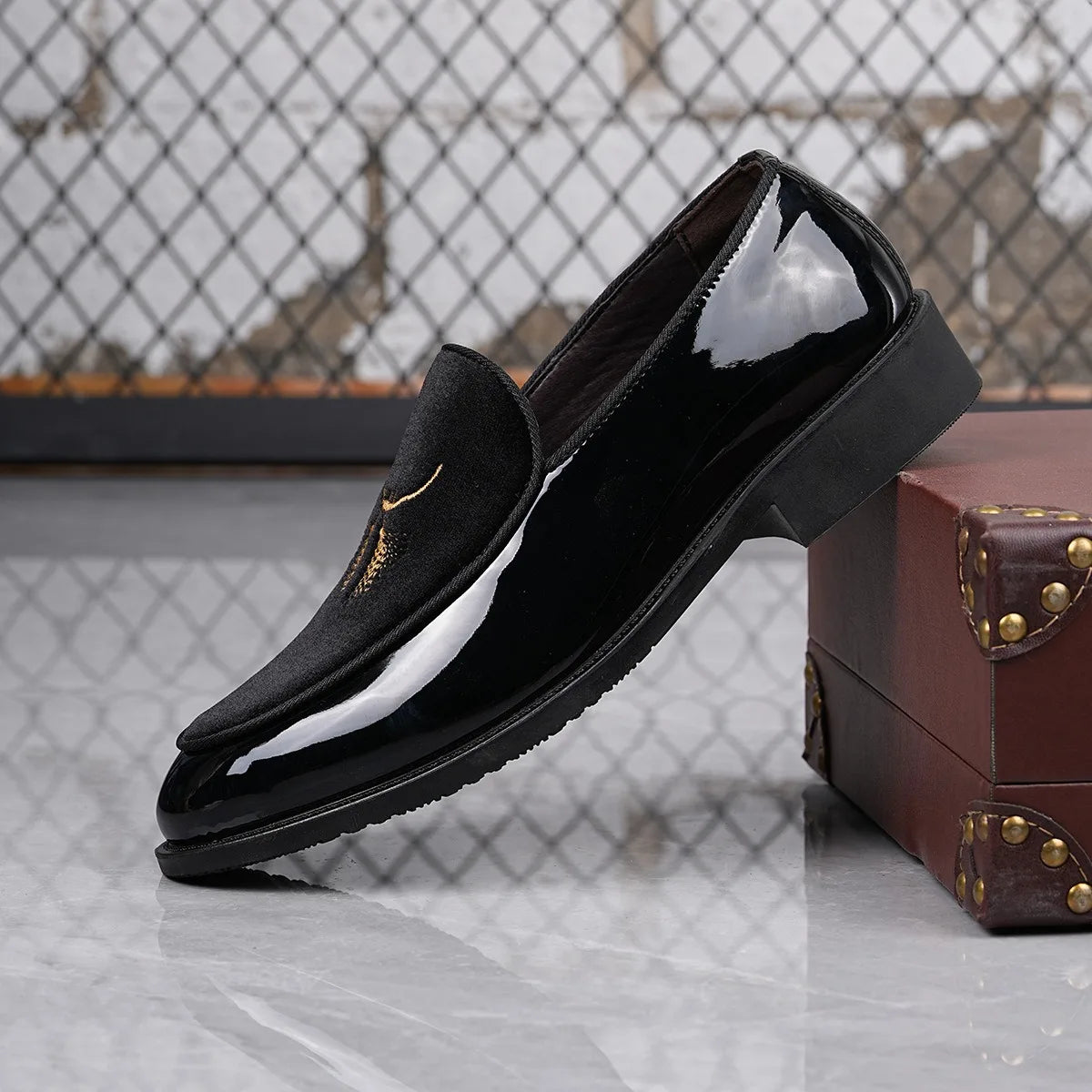 Formal Loafers Shoes for Man Embroidery Designer Wedding Dress Menswear Shoes Office Loafers Mocassin Homme Scarpe Uomo Eleganti