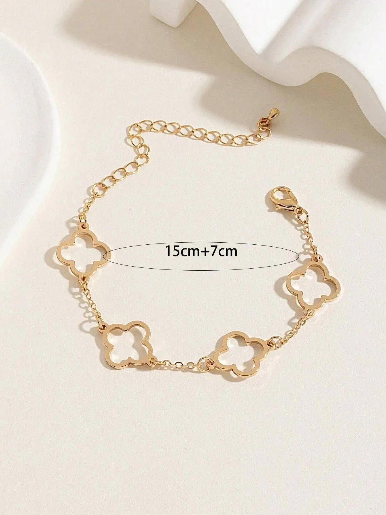1pc Lucky Luxury Fashion Flower Decor Bracelet For Women For Daily Decoration Gifts for Friends Mom Gifts Party Favors Jewelry