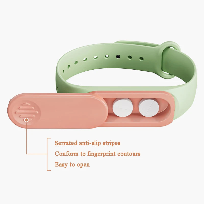 Wristband Pill Case Ultra-portable 360° Rotating with Buckle Travel Outdoor Daily Medication Container for Emergency Drug