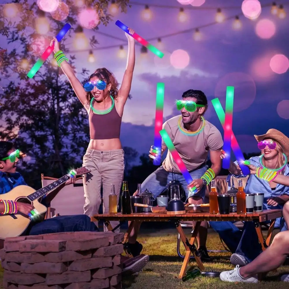 168 Pcs Glow In The Dark Party Supplies, Light Up Party Favors 12PCS LEDGlasses, 16PCs Foam Glow Sticks, 40PCs Finger Lights, 97pcs Glow Sticks ForWedding, Concert, Raves, Birthday Party Ring Gift For Halloween And ChristmasD