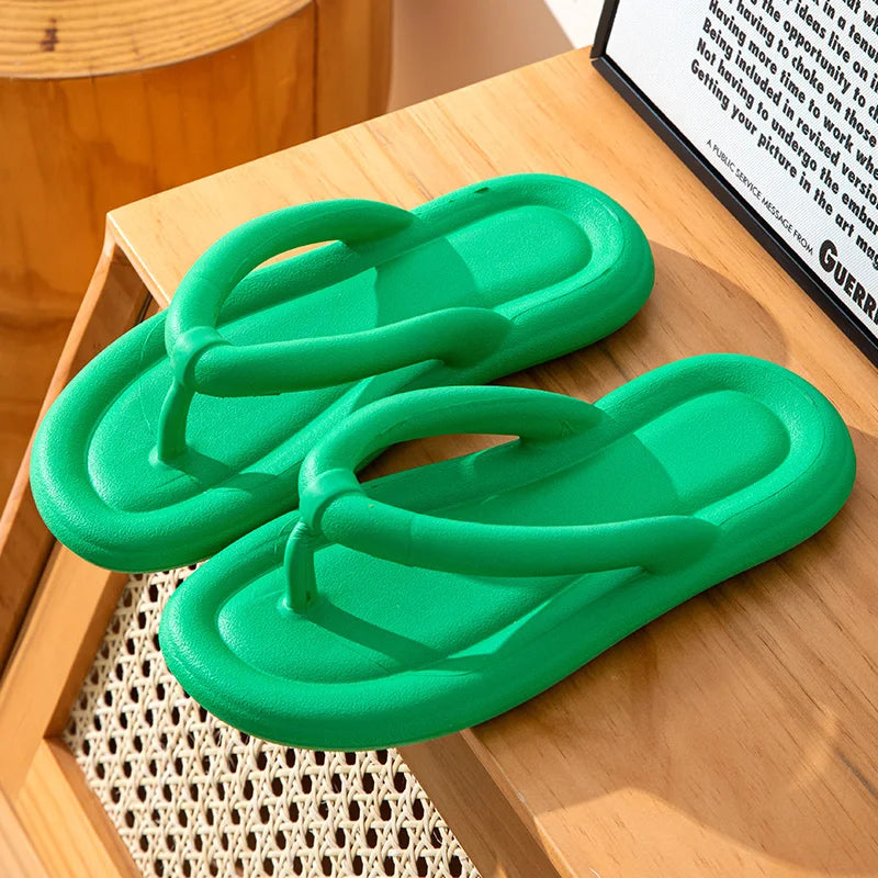 Soft Sole EVA Women's Flip Flops 2024 Summer Beach Non-slip Cloud Slippers Women Thick Platform Clip Toe Bathroom Slides