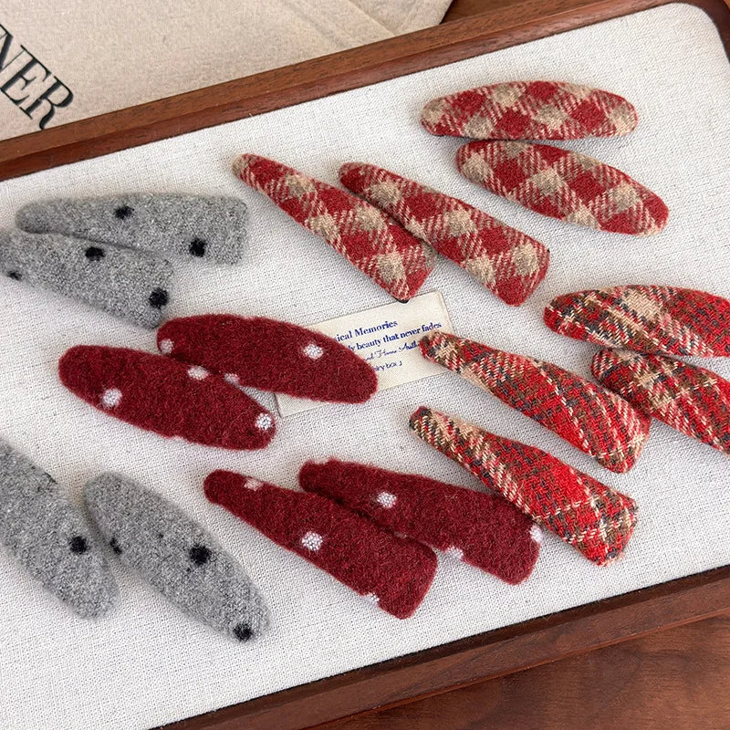 Red Polka Dot Plaid Hair Clip Luxurious, Refined, Minimalist BB Clip Autumn/Winter Small Hair Clip Woolen Side Hairpin