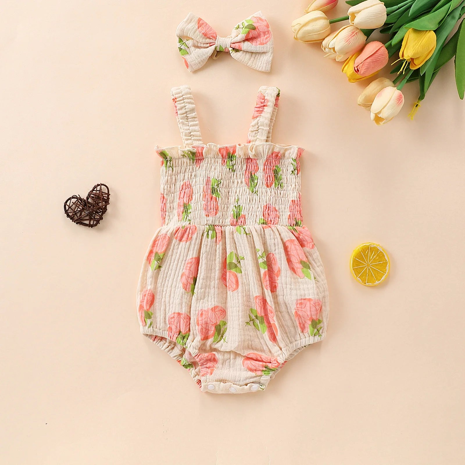 Summer female infant peach embroidered triangular Romper sweet and cute