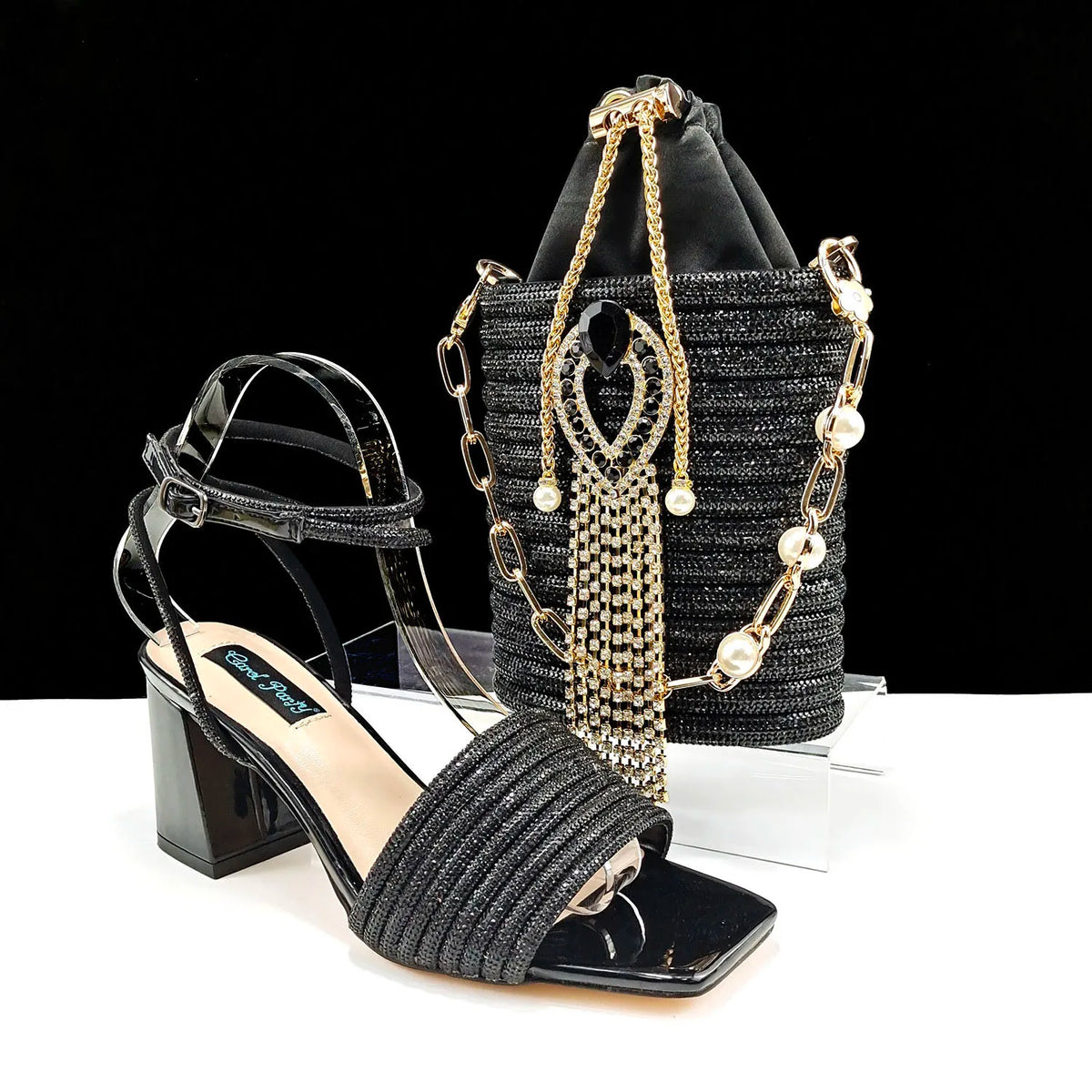 Stylish And Special Olive Bright Bag Match Women's Sandals Set With Big Diamond Tassels And Long And Short Double Chains