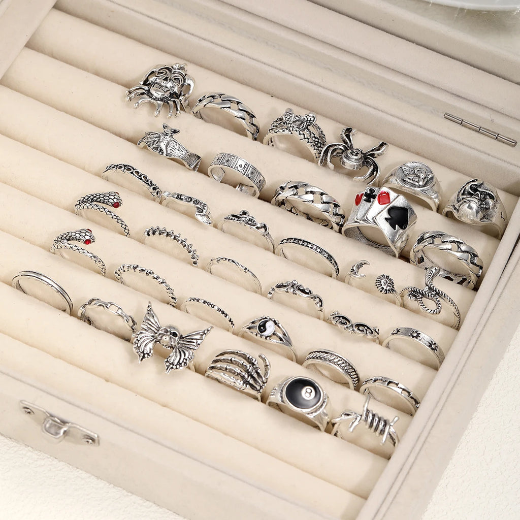 35 Pcs Gothic Ring Set for Men Women Trendy Joker Face Devil Smile Face Finger Ring For Daily Outfits Party Accessories Gifts
