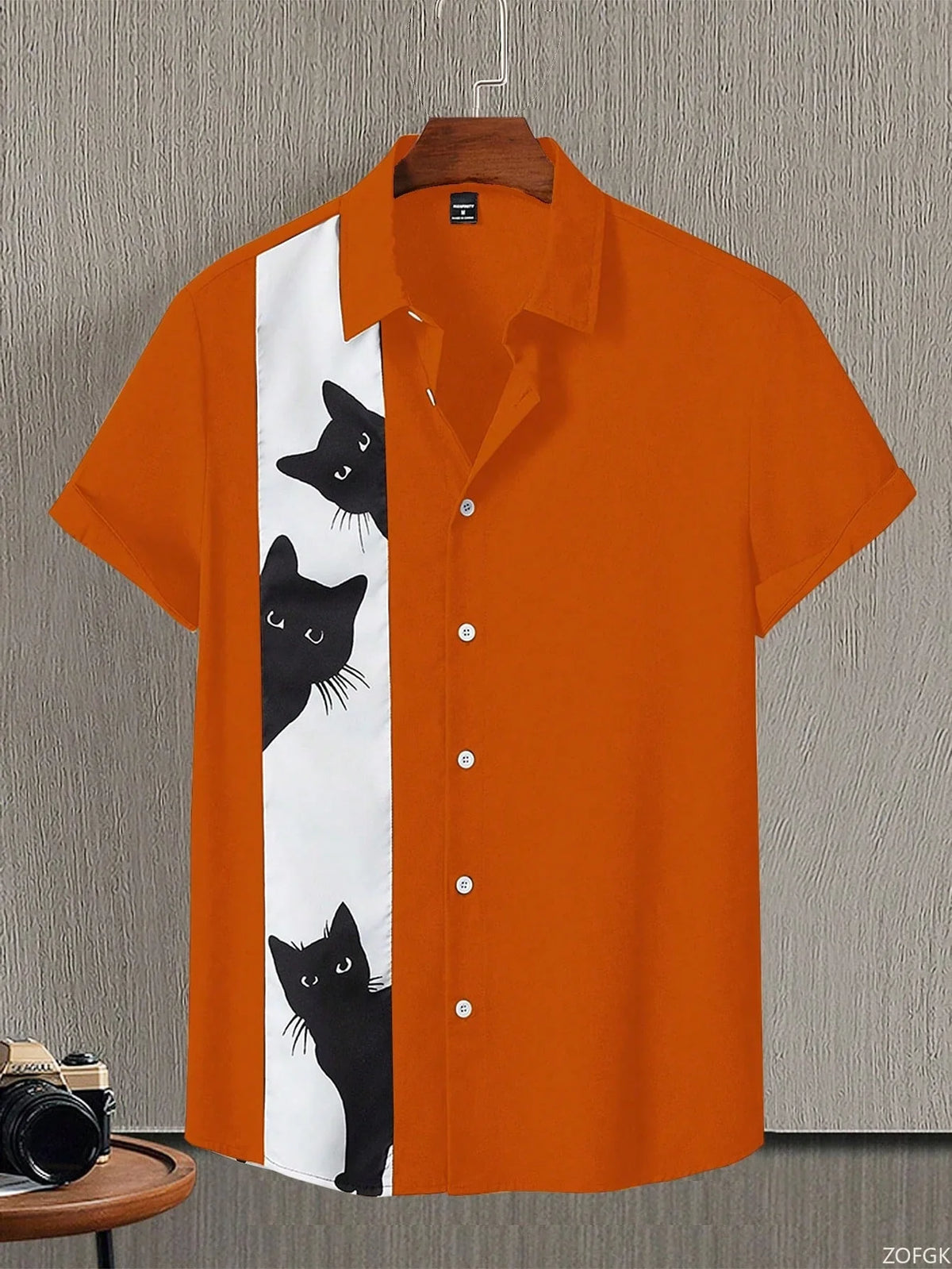 A Whimsical Cat Printed Men's Shirt with Short Sleeved Buttons and A Cat Pattern for Casual Entertainment