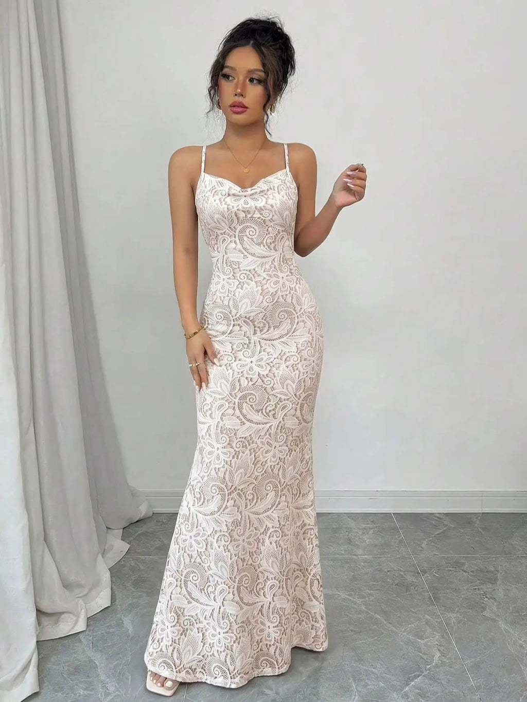 Elegant White Lace Print Slim-Fit Fishtail Dress, V-Neck Sleeveless Backless Tie-Waist Cocktail Dress
