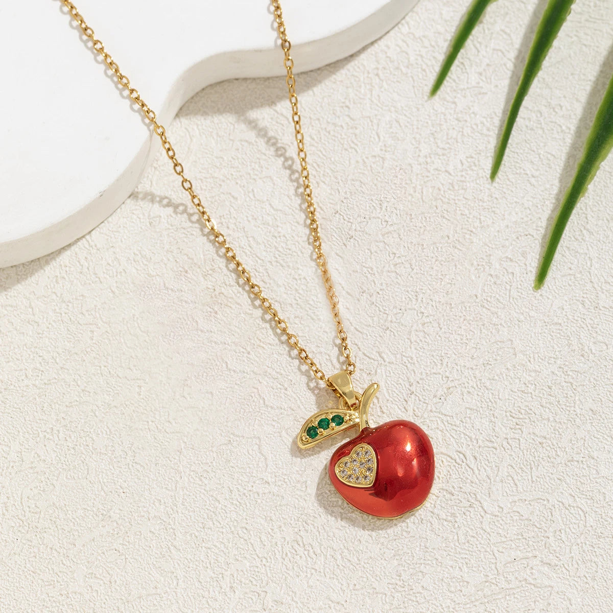 Fashionable Cute Apple Necklace for Women Stainless Steel Collarbone Chain Charming Jewelry Gift for Girls