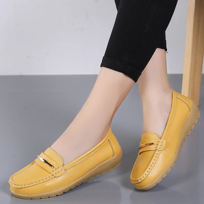 2025 New Genuine Leather Shoes Woman Slip On Women Flats Moccasins Women's Loafers Spring Autumn Mother Shoe Big Size 35-44