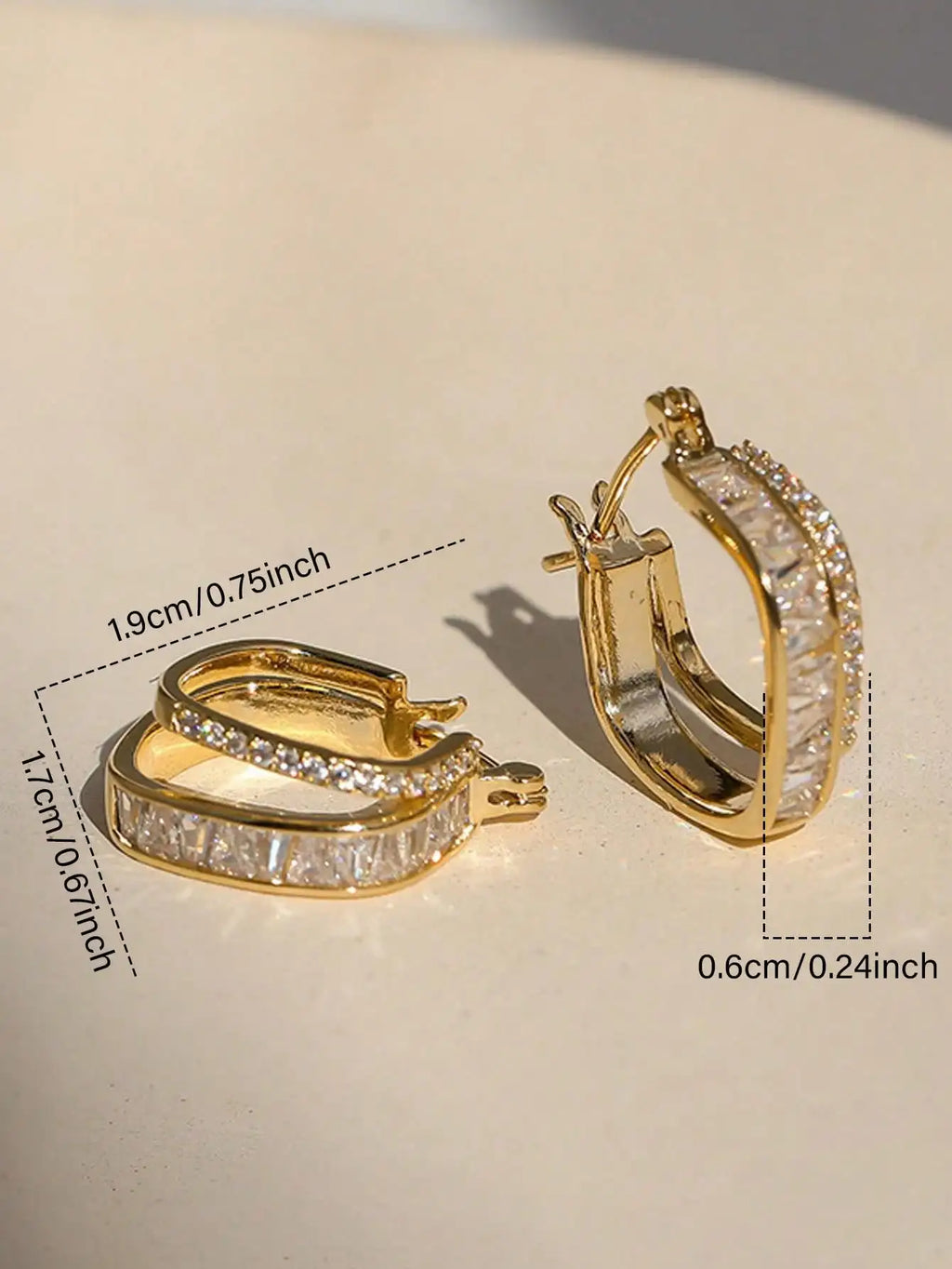 1 Pair Of Fashion Temperament Gold Cubic Zirconia Geometric Square Earrings Simple Versatile Casual Ladies Elegant Design Party Earrings Jewelry