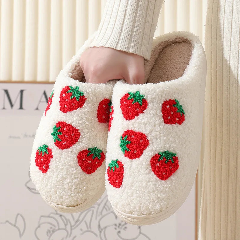 Strawberries Couple Cotton Slippers Home Indoor Cartoon Platform Slides Ladies 2025 Designer Warm Comfortable Winter Shoes Women
