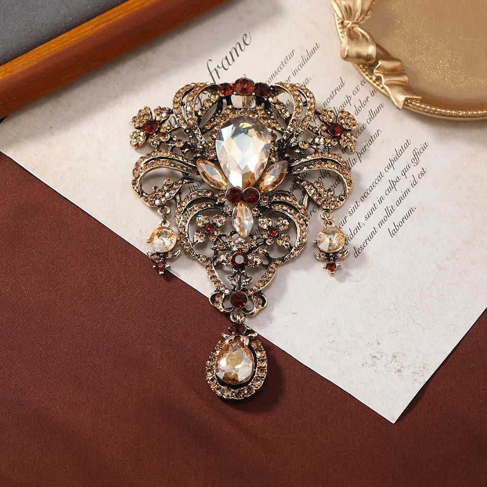 Creative Crown Brooch High-end Alloy Women's Corsage Women's Colorful Rhinestone and Water Drop Jewelry