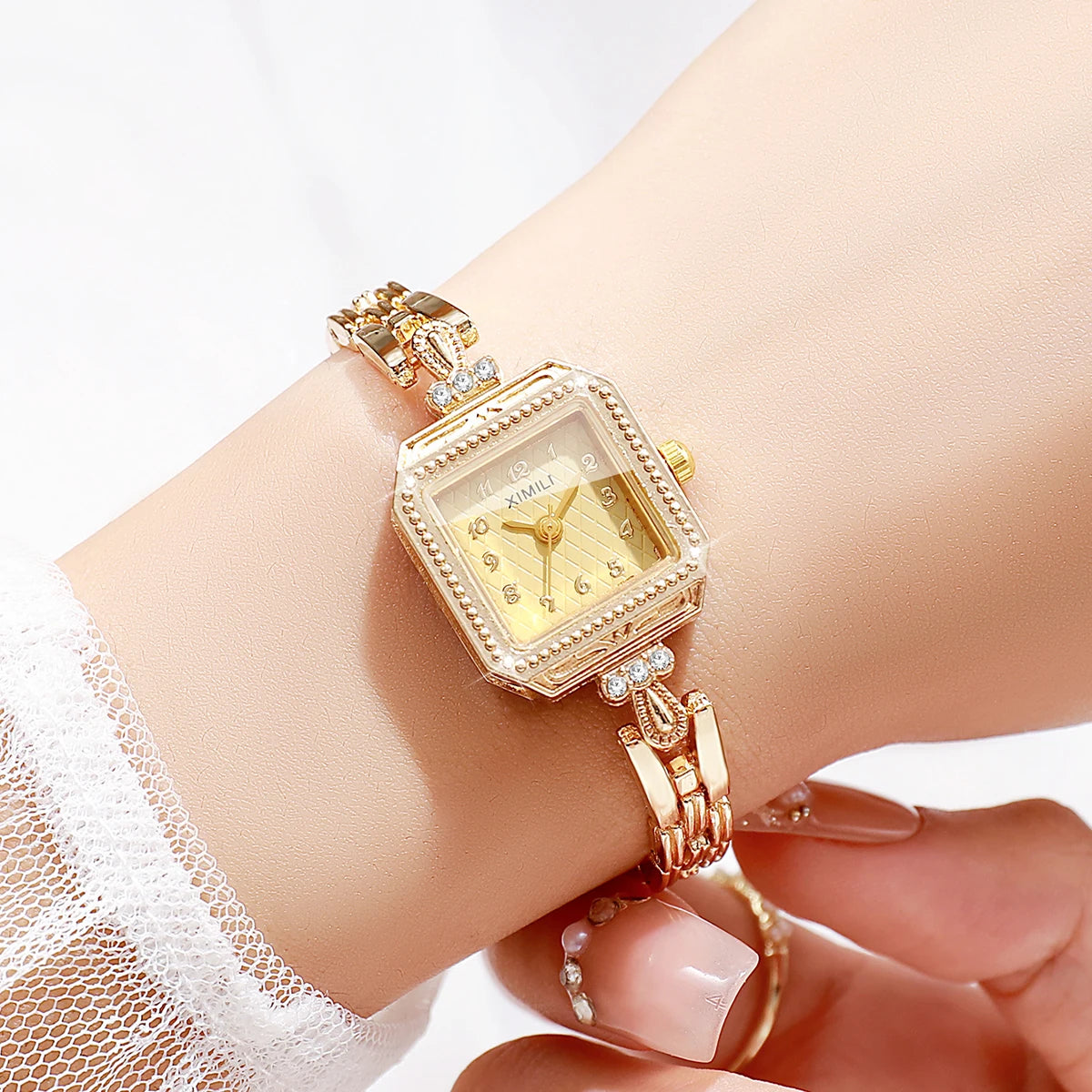 Elegant Square Women Watches Fashion Rhinestone Bracelet Strap Ladies Quartz Wristwatches  Girls Clock Reloj Mujer（Without Box）