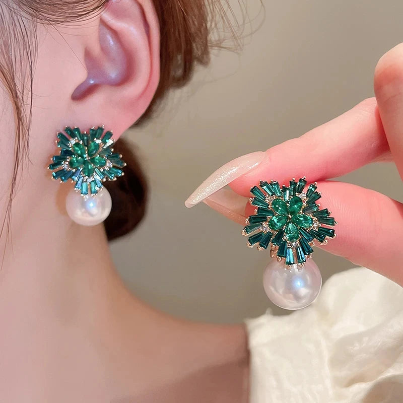 Light Luxury Imitation Pearl Earrings Women Fashion Zircon Crystal Earrings Snowflake Stud Earrings Jewelry For Party Wedding K-
