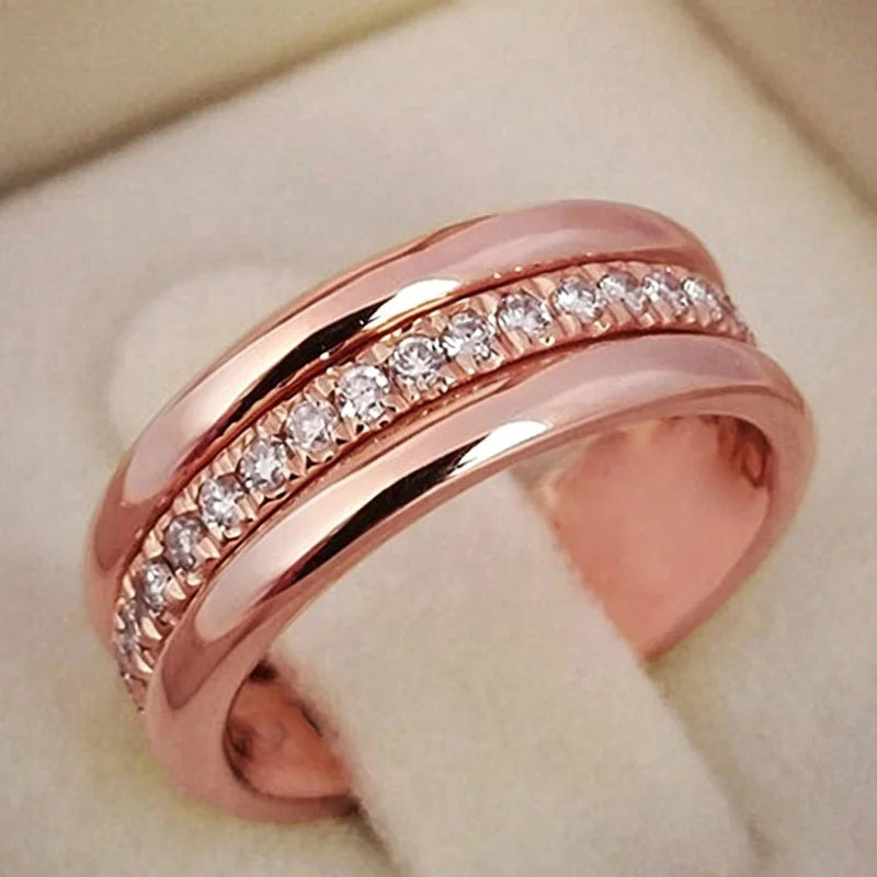 Huitan 2020 NEW Fashion Wedding Ring For Women Micro Paved Cubiz Zircon Finger Rings Female Engagement Jewelry Accessories