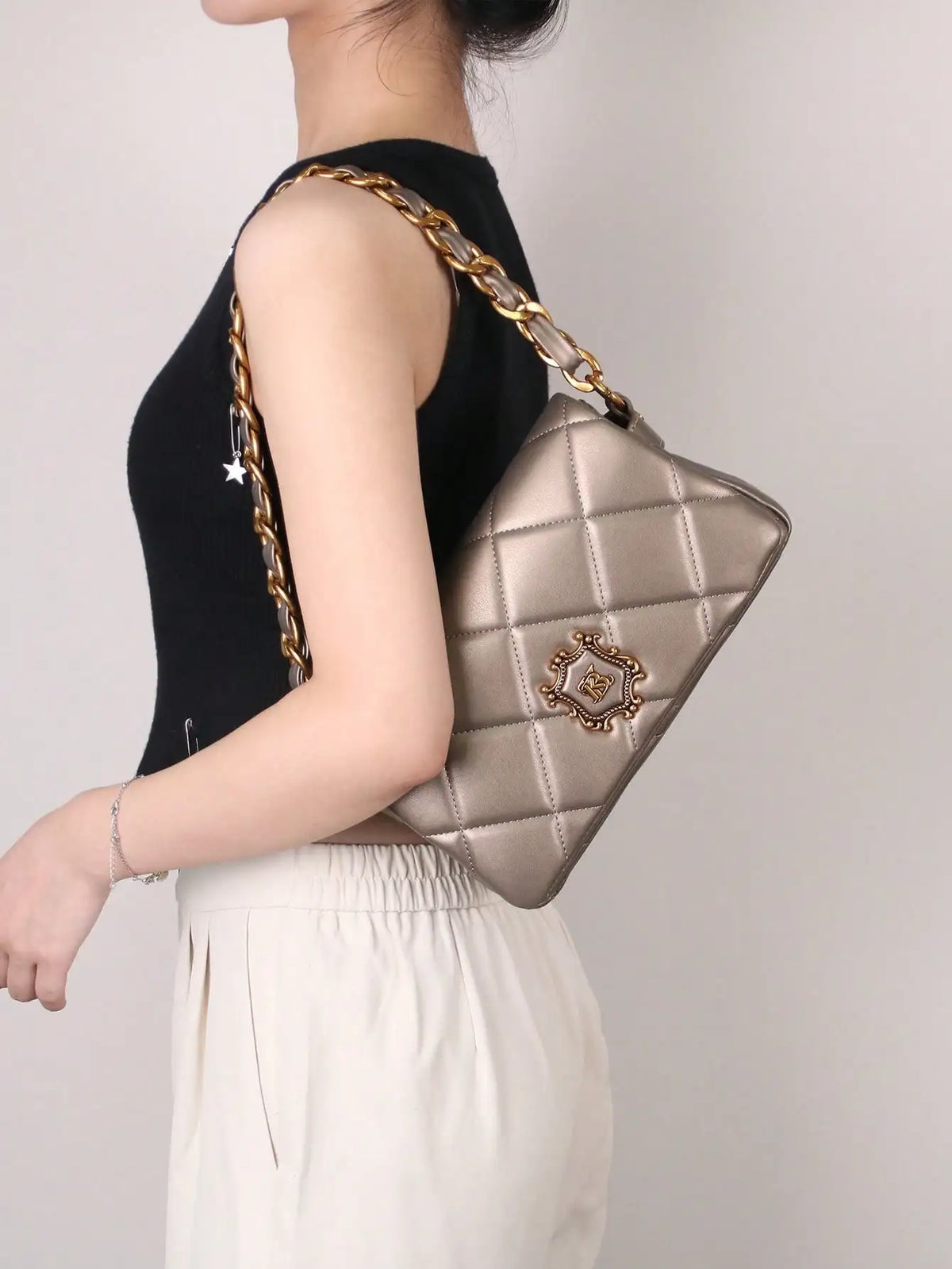 New Luxury Champagne Color Fashionable & Elegant Women's One Shoulder Underarm Bag, High-End Soft Leather Quilted Stitching Chain Strap Commuter Bag, Versatile Large Capacity Crossbody Bag